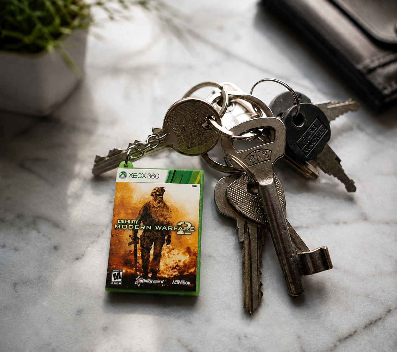 Call of Duty: Modern Warfare 2 – Xbox 360 Mini Game Case Keychain